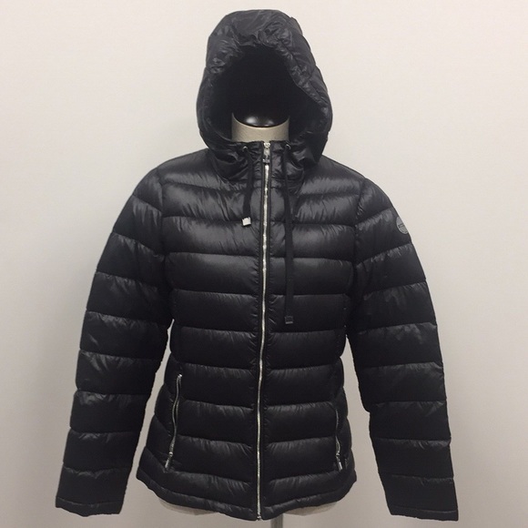 Calvin Klein Jackets & Blazers - Calvin Klein lightweight down coat with hoodie